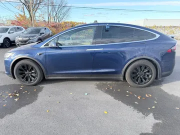 2016 Tesla Model X - image 3
