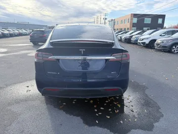 2016 Tesla Model X - image 4