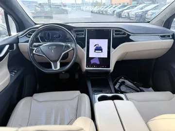 2016 Tesla Model X - image 9