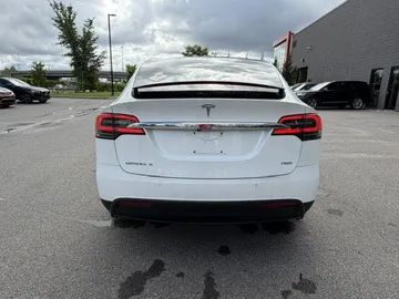 2018 Tesla Model X - image 6