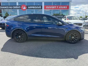2017 Tesla Model X - image 4