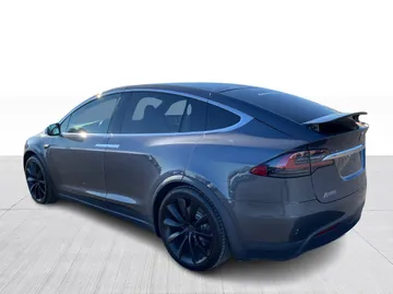 2021 Tesla Model X - image 10