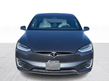 2021 Tesla Model X - image 7