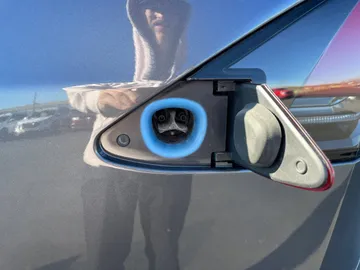 2021 Tesla Model X - image 16