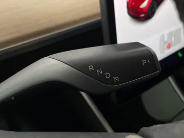 2021 Tesla Model Y - image 31