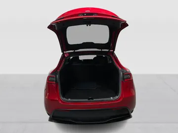 2021 Tesla Model Y - image 13