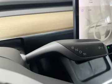 2021 Tesla Model Y - image 27