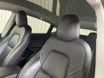 2021 Tesla Model Y - image 6