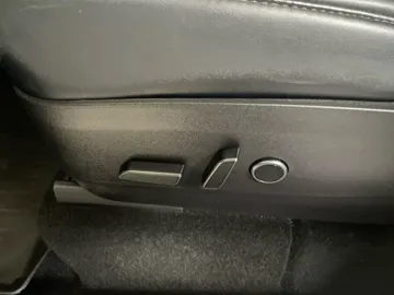 2021 Tesla Model Y - image 18