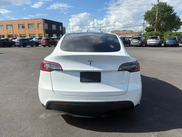 2021 Tesla Model Y - image 6
