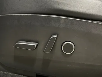 2021 Tesla Model Y - image 16
