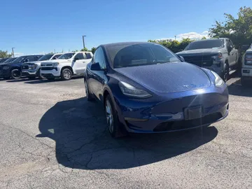 2021 Tesla Model Y - image 3