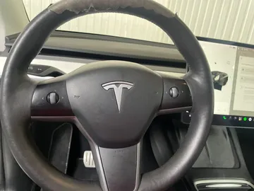2021 Tesla Model Y - image 17
