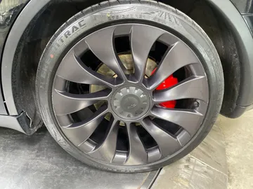 2021 Tesla Model Y - image 6