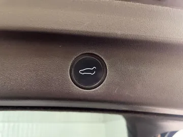 2021 Tesla Model Y - image 19