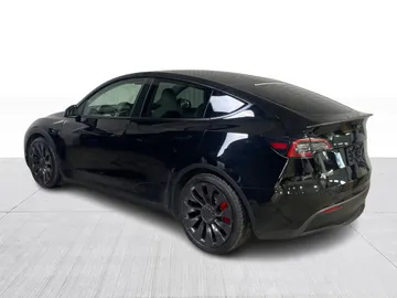 2021 Tesla Model Y - image 10