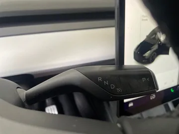 2021 Tesla Model Y - image 27