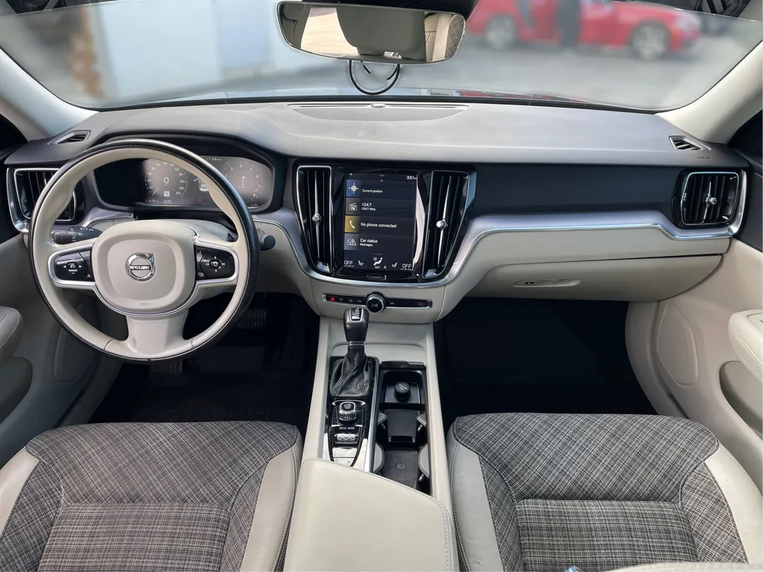 2019 Volvo S60 for sale - photo 4