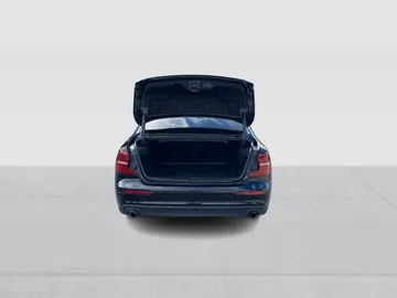 2019 Volvo S60 - image 14