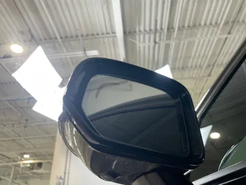 2019 Volvo S60 - image 20