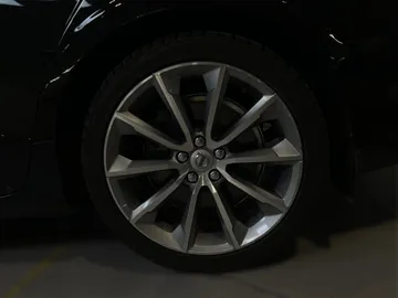 2019 Volvo S60 - image 19