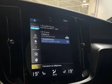 2019 Volvo S60 - image 36