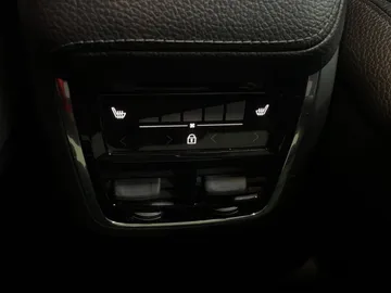 2019 Volvo S60 - image 30