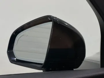 2019 Volvo S60 - image 21