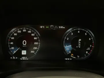2019 Volvo S60 - image 18
