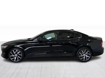2019 Volvo S60 - image 11