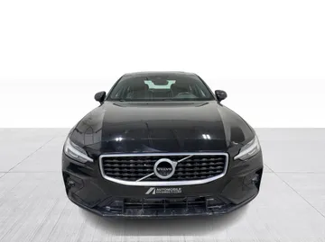 2019 Volvo S60 - image 9