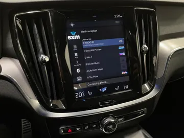 2019 Volvo S60 - image 31