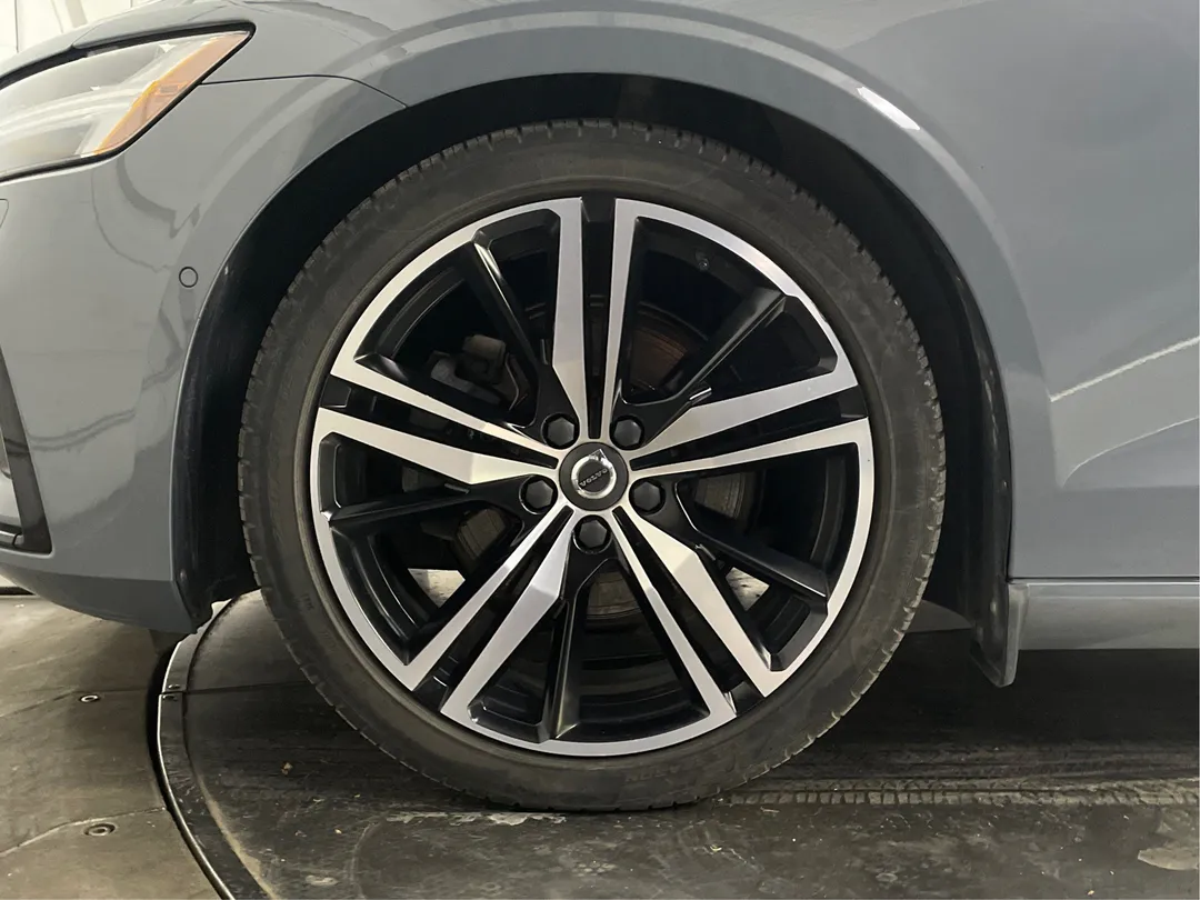 2022 Volvo S60 — photo 6