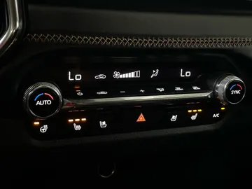 2023 Mazda CX-50 - image 25