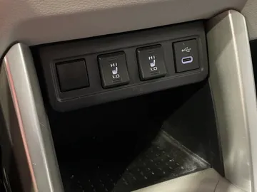 2024 Toyota Corolla Cross - image 22