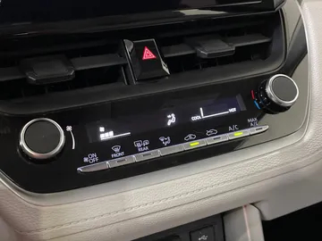 2024 Toyota Corolla Cross - image 20