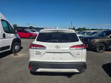 2023 Toyota Corolla Cross - image 6