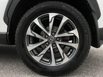 2023 Toyota Corolla Cross - image 7