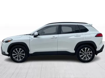 2023 Toyota Corolla Cross - image 10