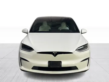 2022 Tesla Model X - image 7