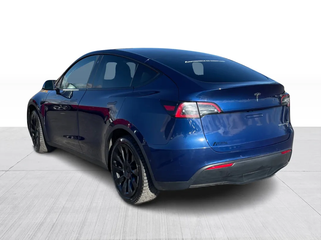2022 Tesla Model Y Long Range AWD, photo 5