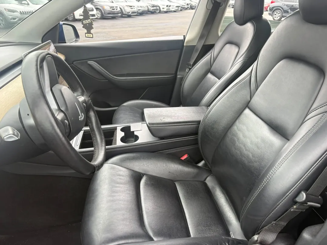2022 Tesla Model Y — photo 6