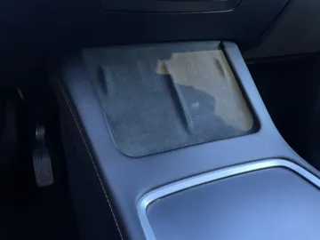 2022 Tesla Model Y - image 27
