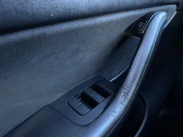 2022 Tesla Model Y - image 24