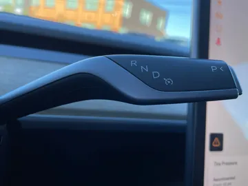 2022 Tesla Model Y - image 26