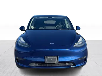 2022 Tesla Model Y - image 9