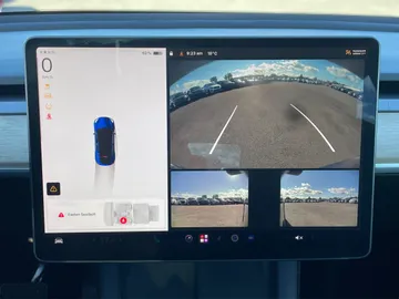 2022 Tesla Model Y - image 22