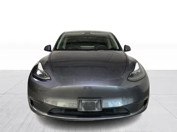 2022 Tesla Model Y - image 8
