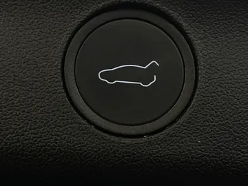 2022 Tesla Model Y - image 20