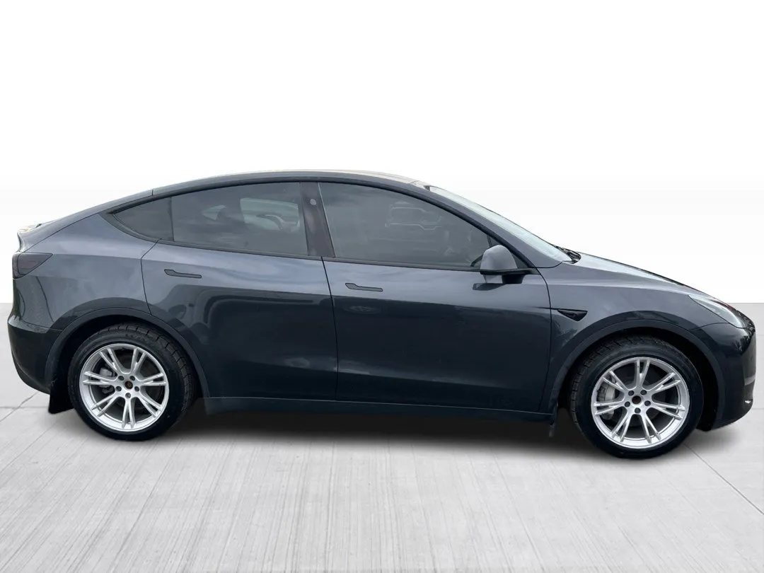 2024 Tesla Model Y for sale - photo 2